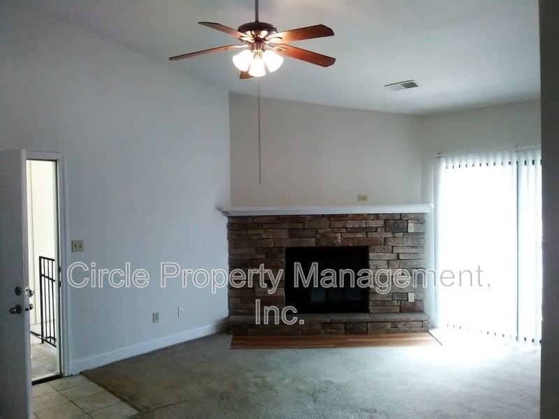 2021 Highridge Dr Sw #4O - Photo 4 of 11