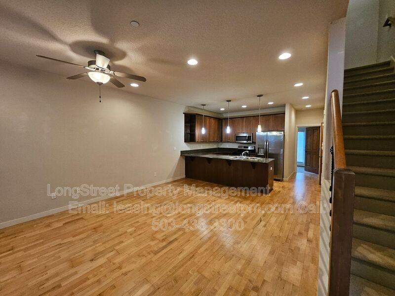 4411 Ne Killingsworth St #107 - Photo 3 of 28