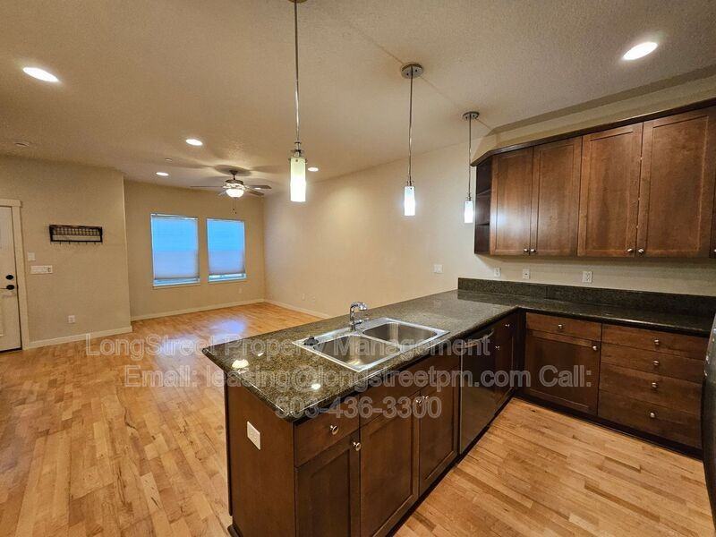 4411 Ne Killingsworth St #107 - Photo 6 of 28