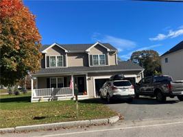 featured image of 26 Potowomut Rd
