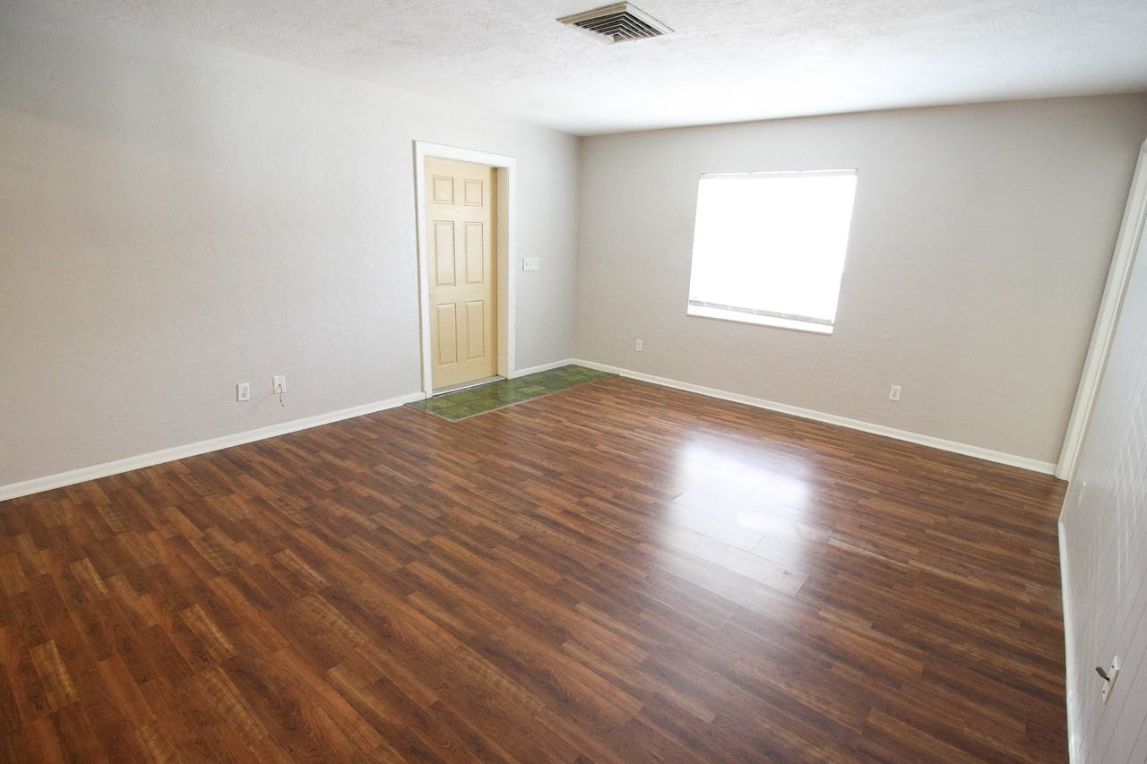 2530 Terry Ln - Photo 5 of 20