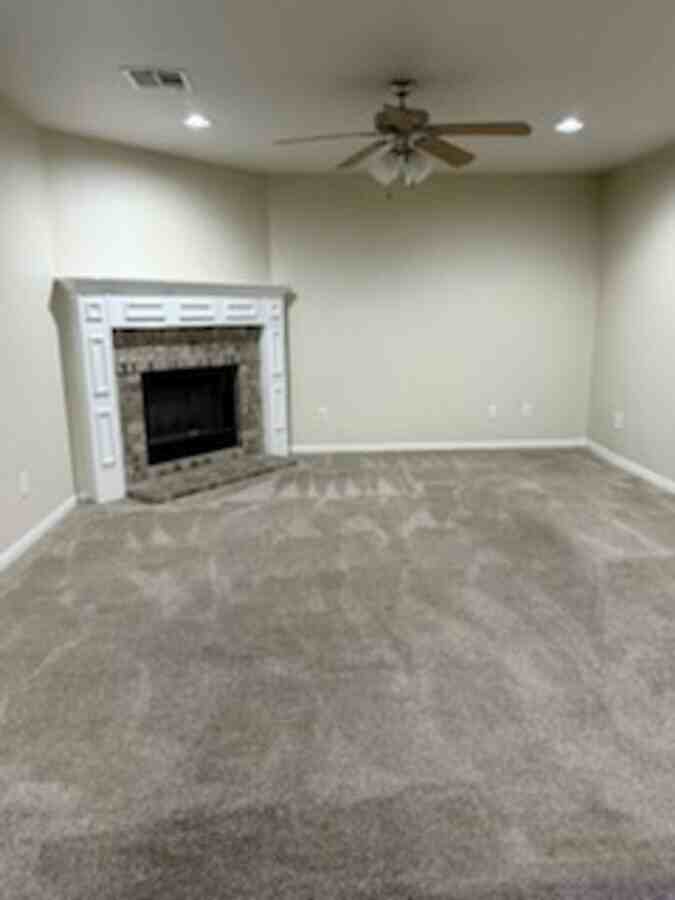 2201 Riley Dr - Photo 7 of 28