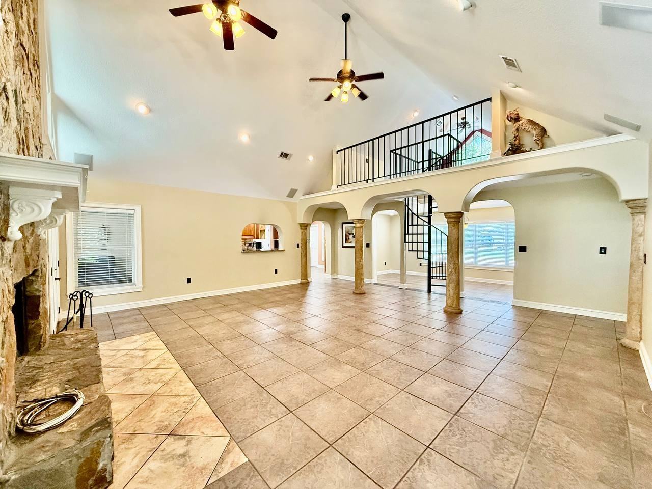 1103 Ballinger Rd - Photo 6 of 50