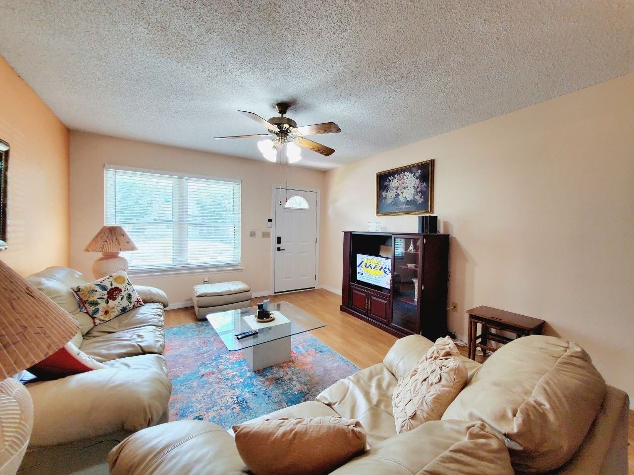 8724 Cobbler Pl - Photo 4 of 25