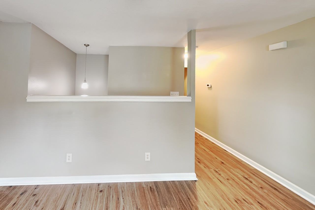 263 Fenster Dr - Photo 3 of 17