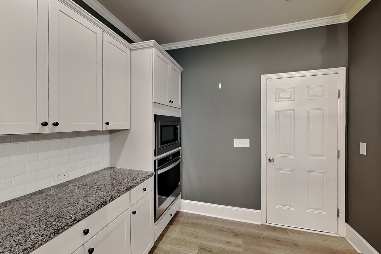6945 Daylily Ln - Photo 4 of 21
