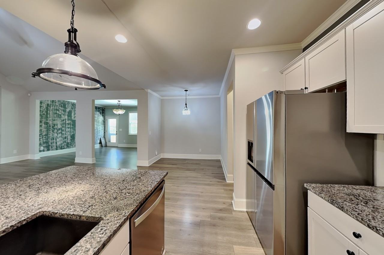 6945 Daylily Ln - Photo 5 of 21