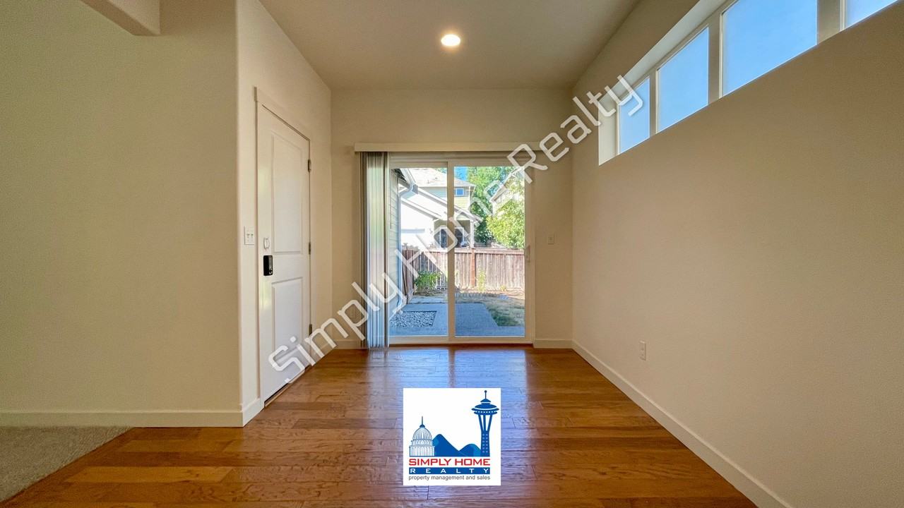 5228 54th Ave Se - Photo 6 of 26