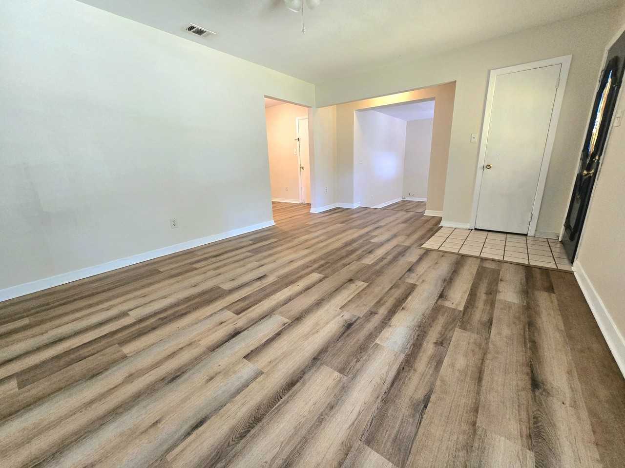 909 Springbrook Ave - Photo 2 of 23