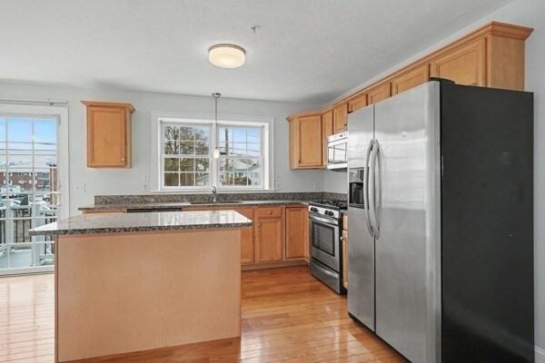 1975 Middlesex St - Photo 7 of 24