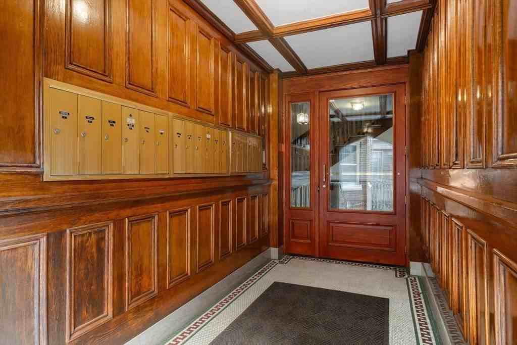 61 Garfield St - Photo 3 of 19