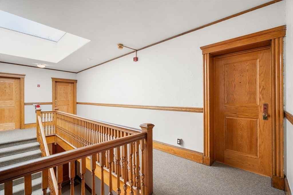 61 Garfield St - Photo 5 of 19