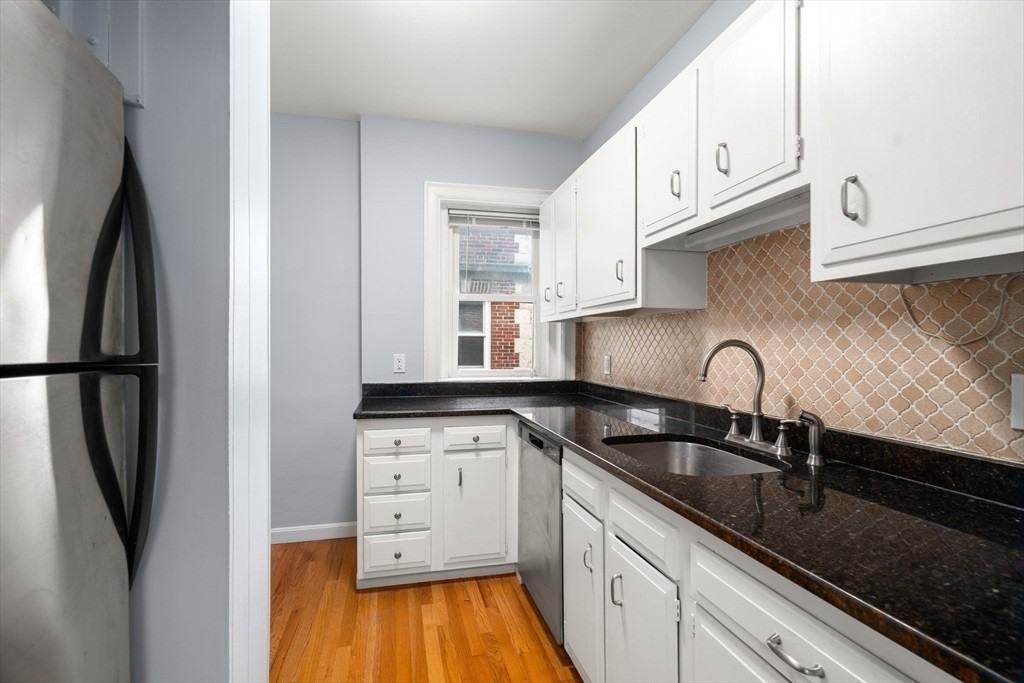 61 Garfield St - Photo 7 of 19