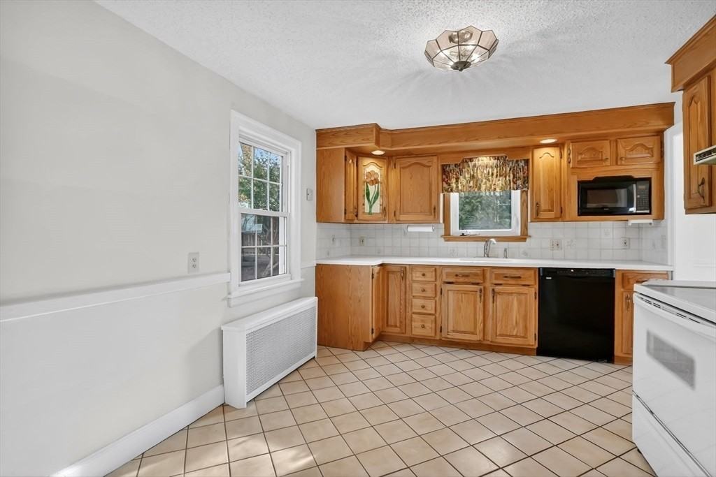 231 Dayton St - Photo 5 of 26