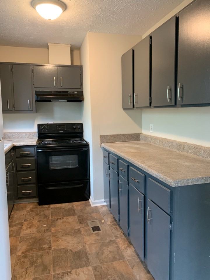 155 Castleman Rd - Photo 4 of 19