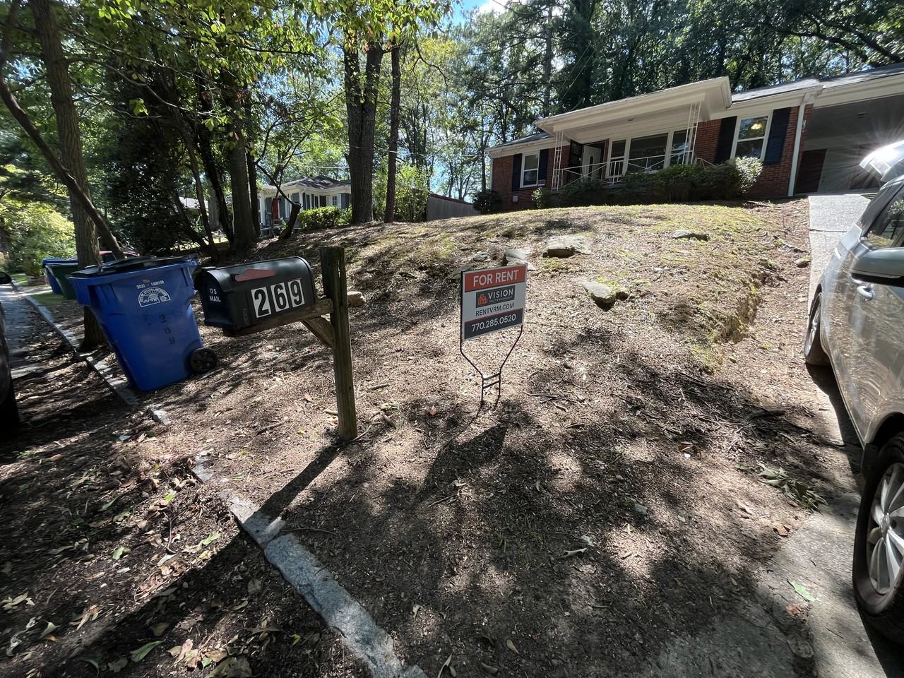 269 Florida Ave Sw - Photo 4 of 35
