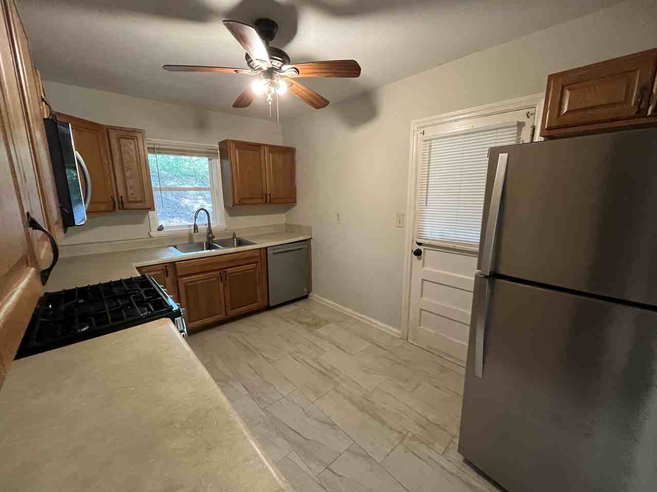 269 Florida Ave Sw - Photo 5 of 26