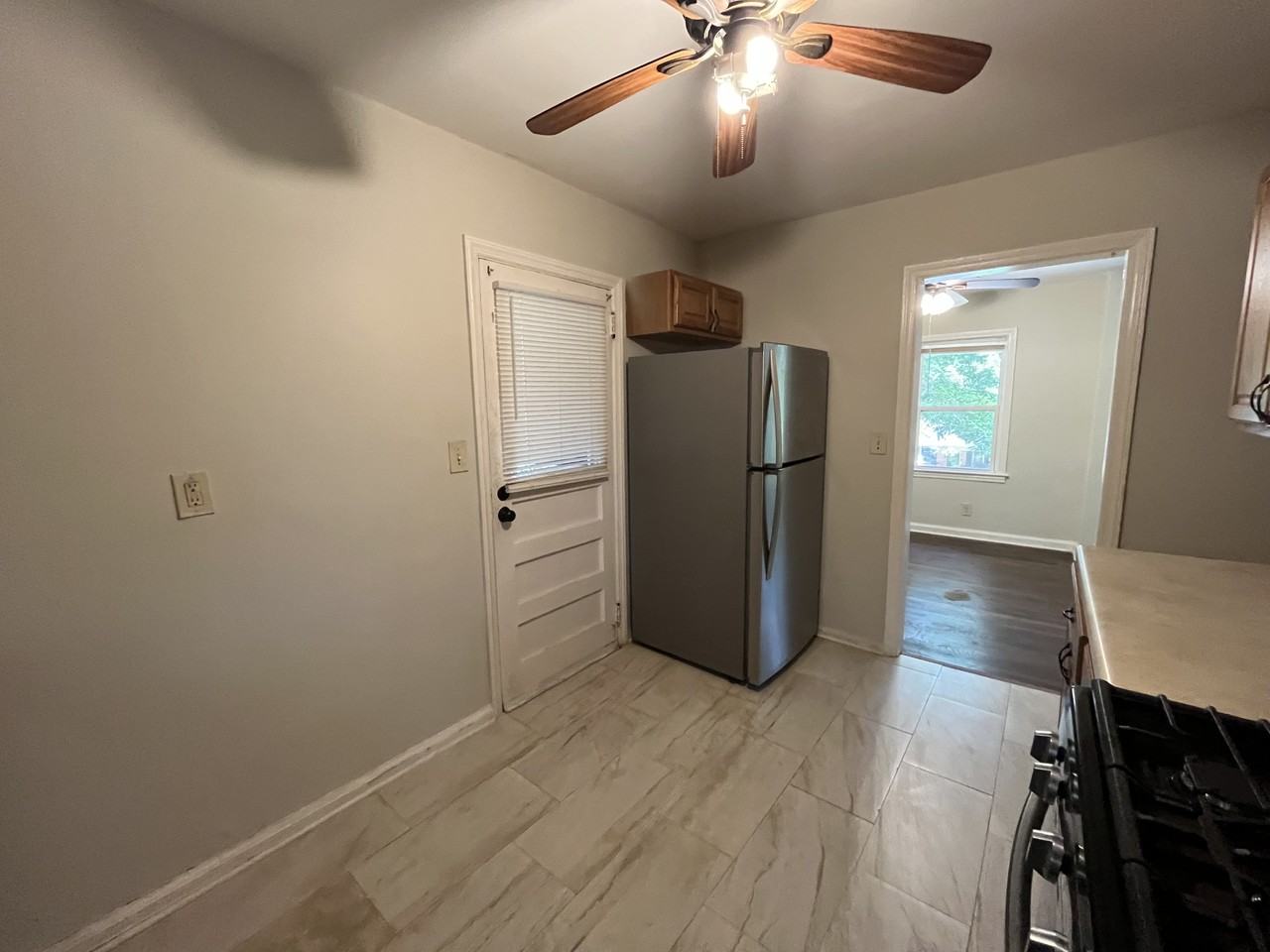 269 Florida Ave Sw - Photo 6 of 26