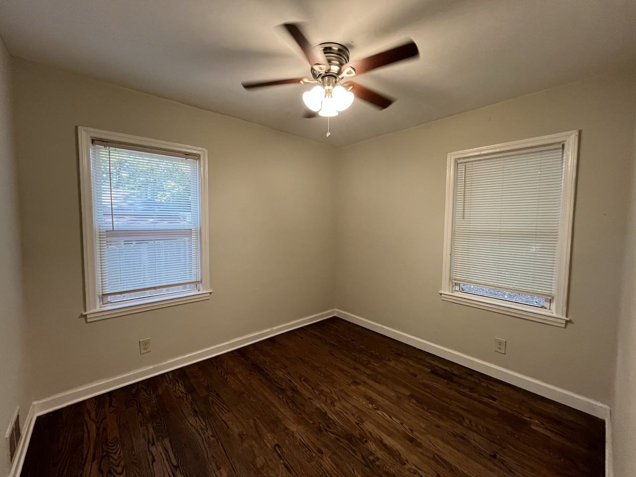 269 Florida Ave Sw - Photo 7 of 26