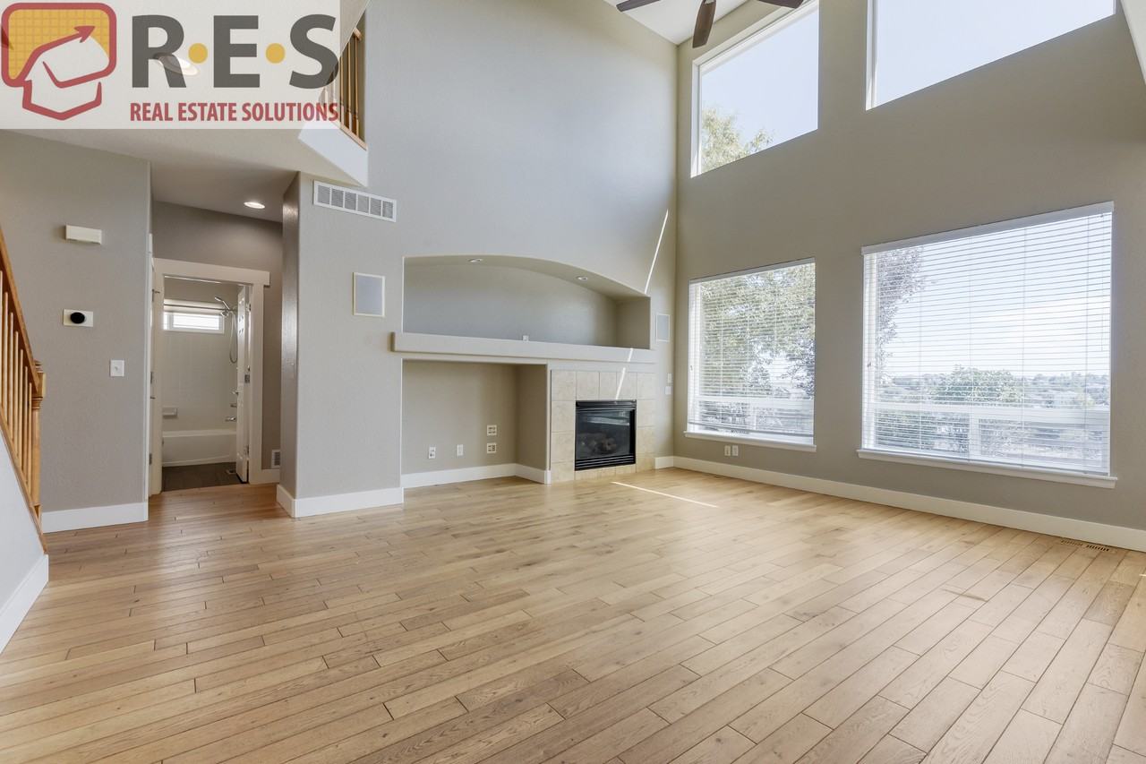 1698 Peridot Ln - Photo 5 of 22
