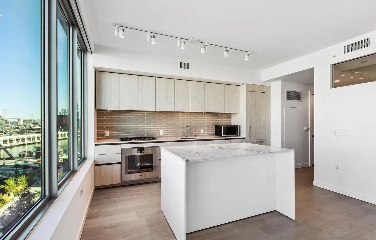 1000 3rd St #707 - Photo 6 of 33