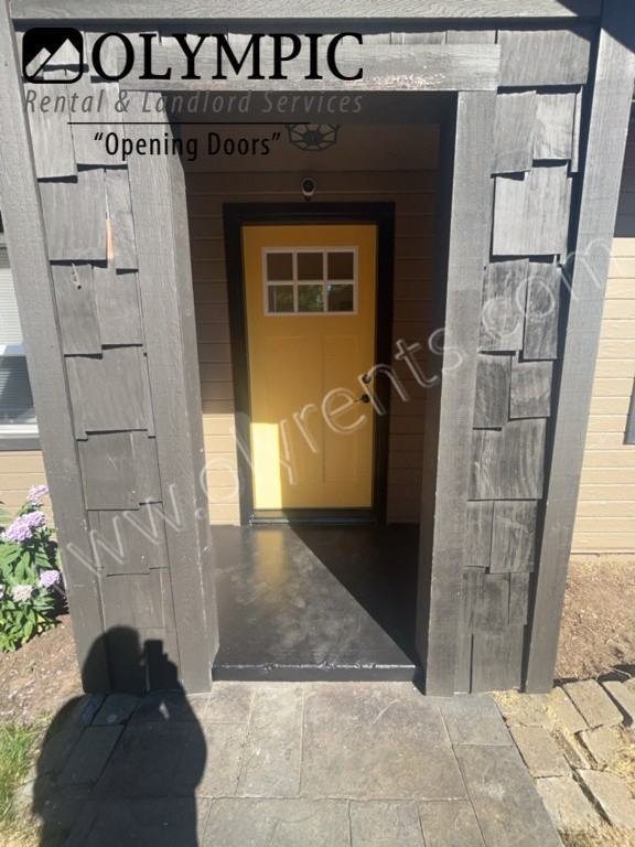 502 Sawyer St Se - Photo 3 of 23