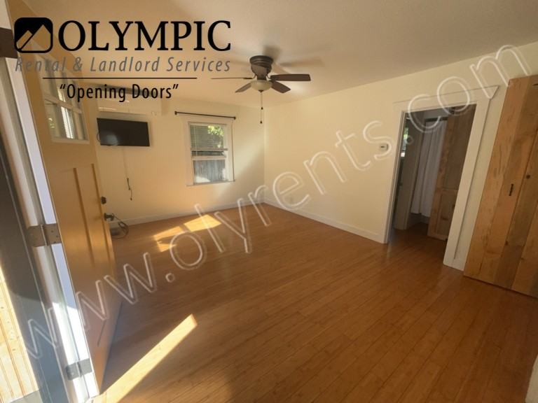 502 Sawyer St Se - Photo 5 of 23