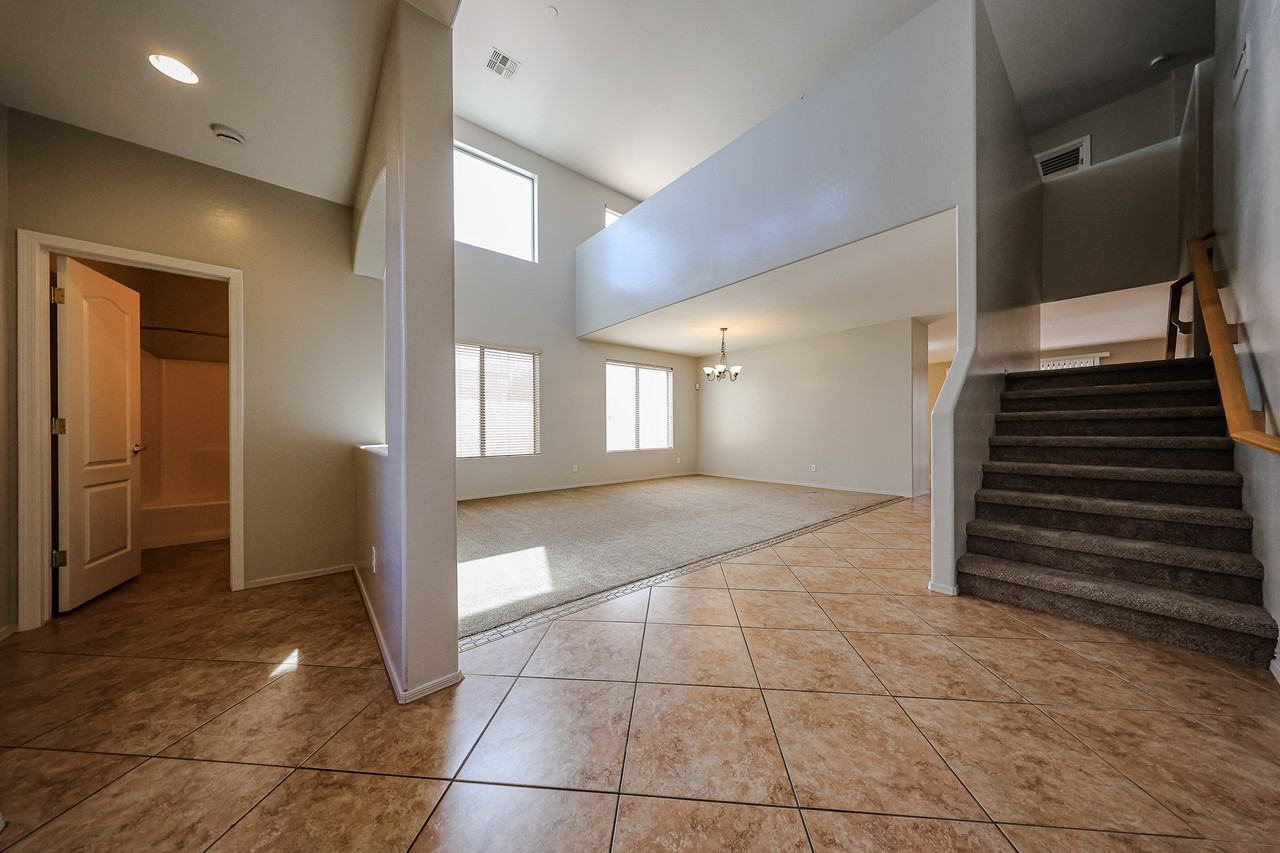 1155 E Winchester Pl - Photo 4 of 49