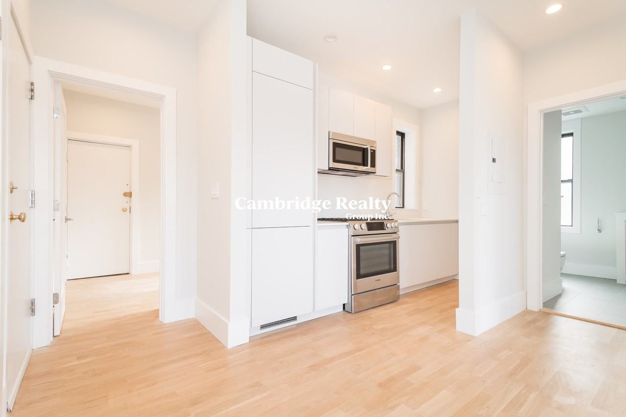 4 Elko St #7T - Photo 2 of 12