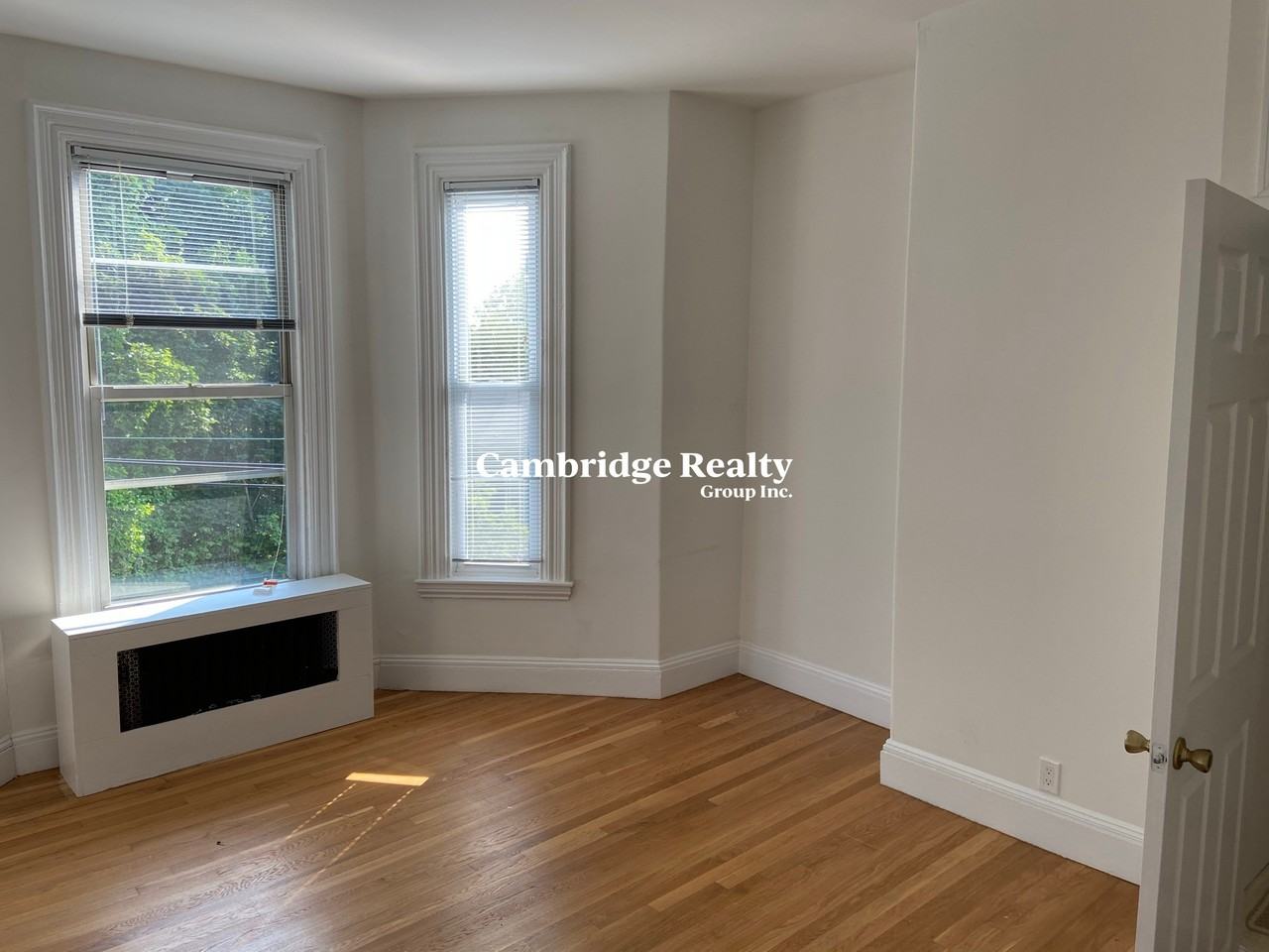 38 Newton St #2R - Photo 6 of 27