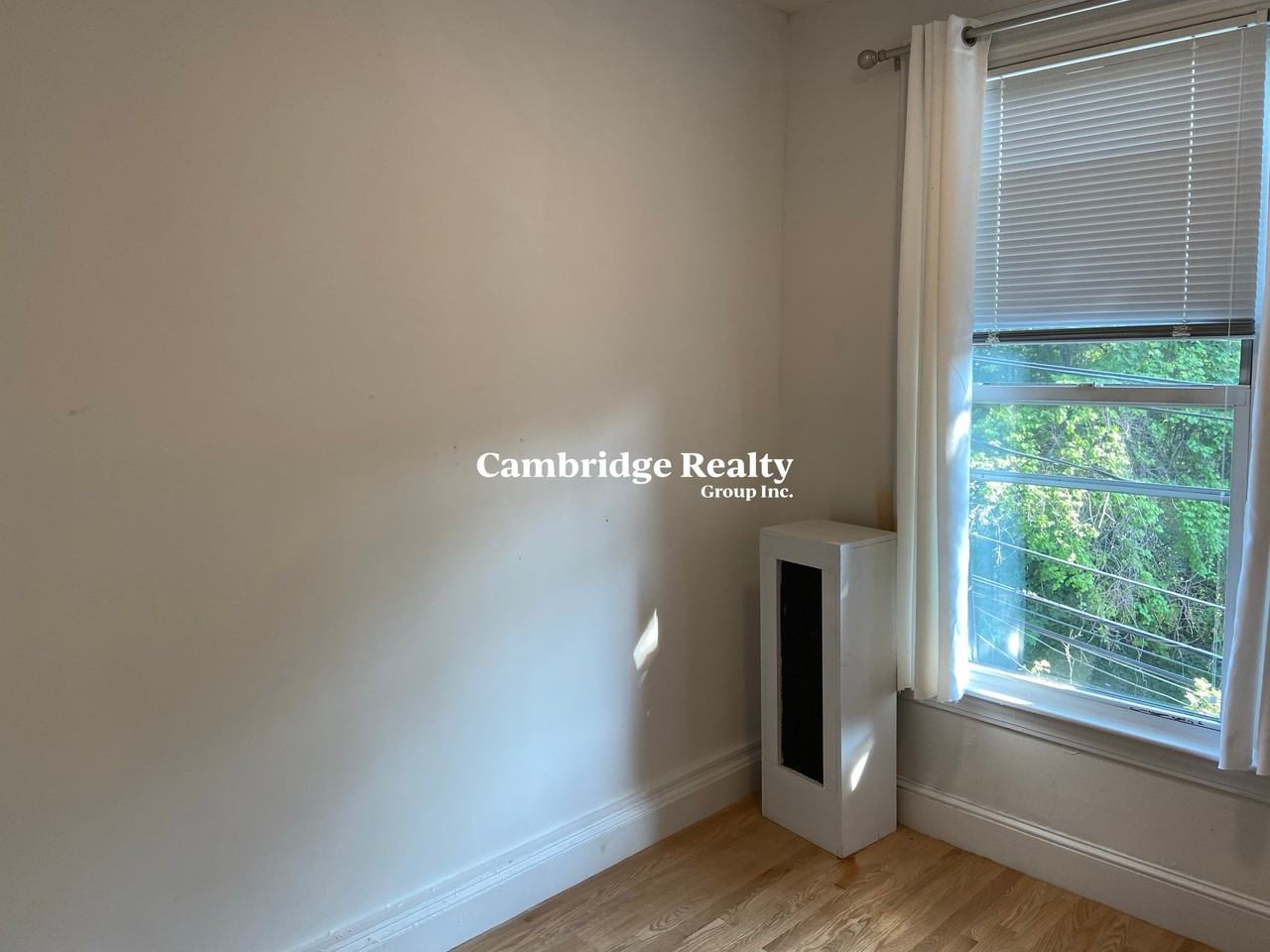 38 Newton St #2R - Photo 7 of 27