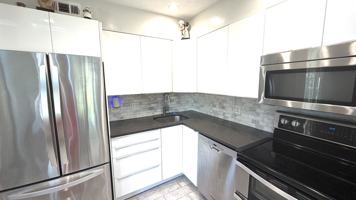 featured image of 5 Chase Ln #5