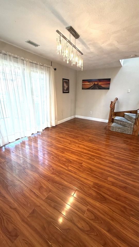 5 Chase Ln #5 - Photo 7 of 20