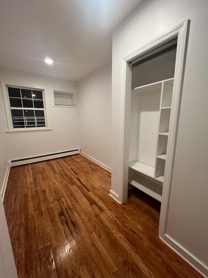 10465 Springfield Blvd #1stFL - Photo 5 of 7