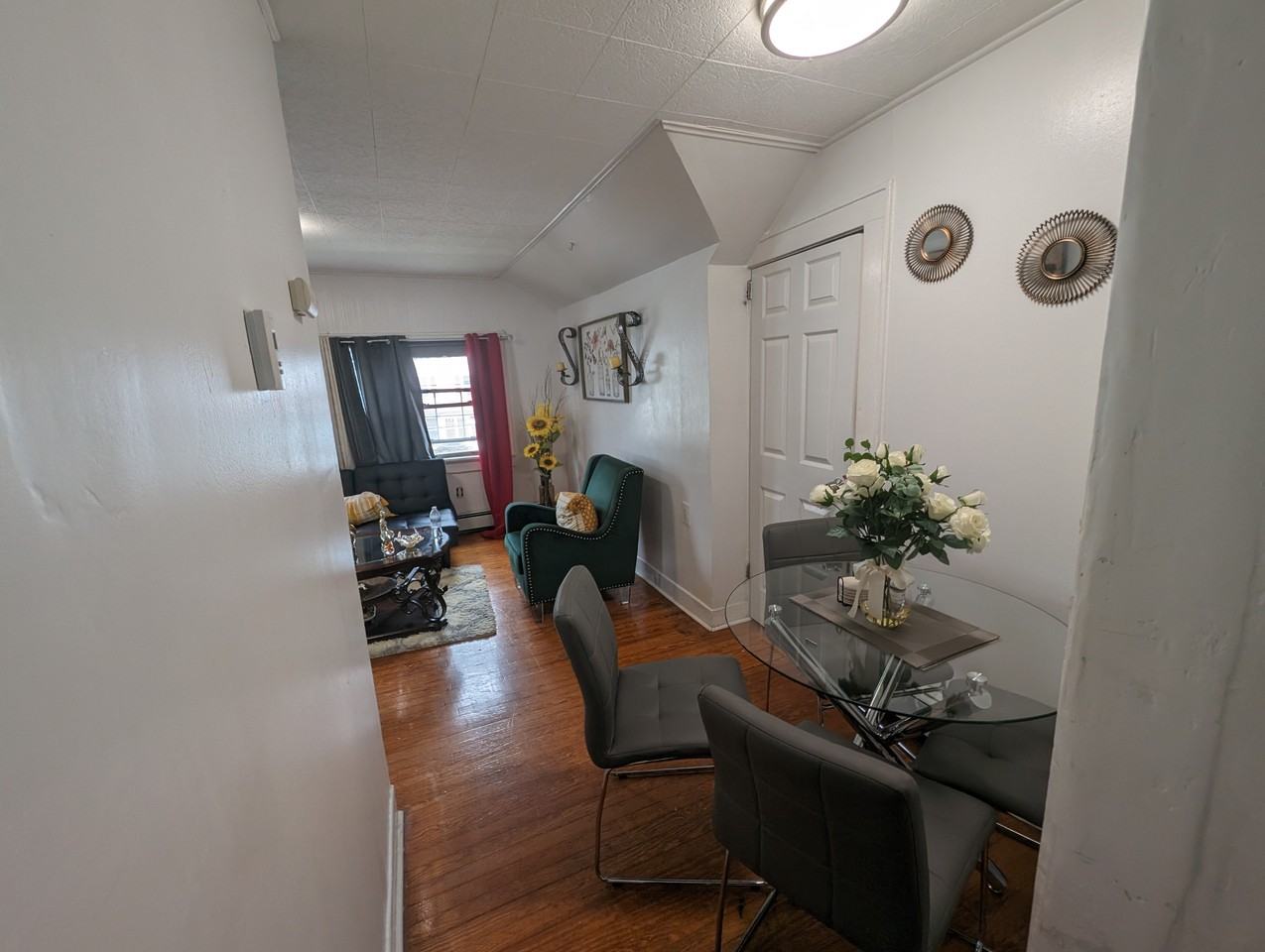26 Lavergne St #2 - Photo 3 of 14