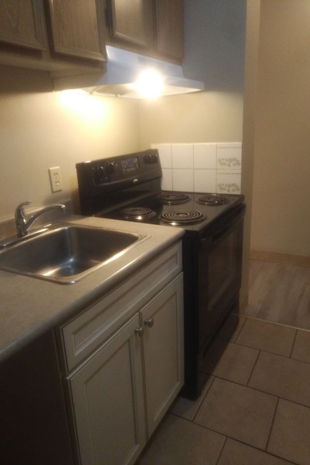12841 65 St Nw - Photo 6 of 36