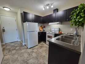 5820 58a St #305 - Photo 1 of 1