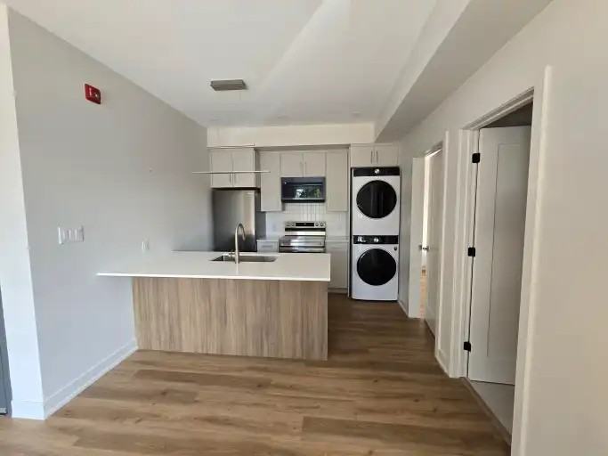 51 Jolliet Ave #7 - Photo 2 of 5
