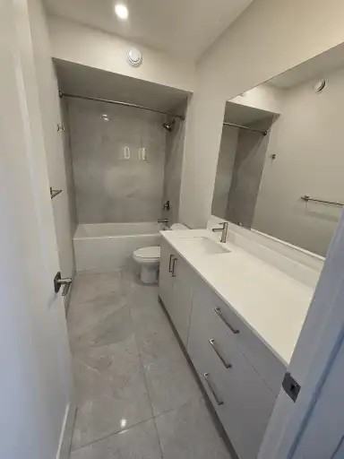 51 Jolliet Ave #7 - Photo 3 of 5