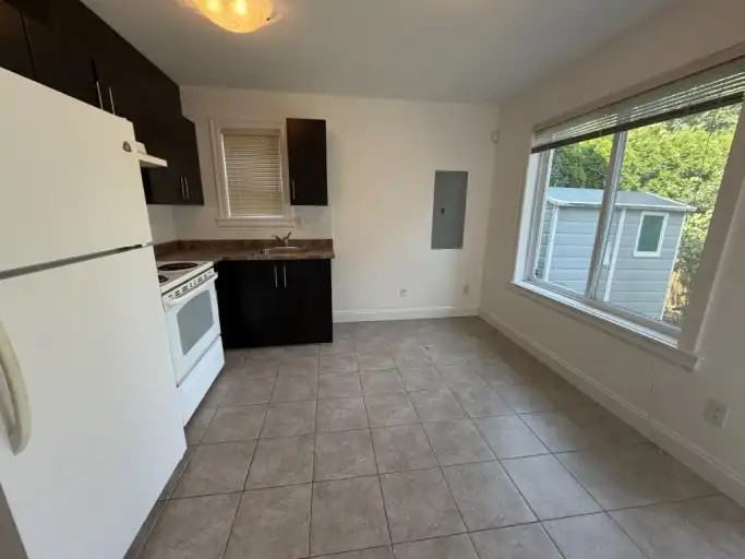 2629 Pandora St - Photo 2 of 12