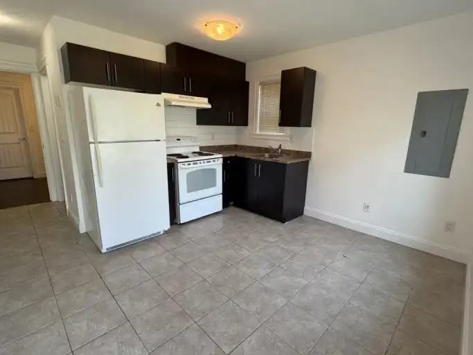 2629 Pandora St - Photo 3 of 12