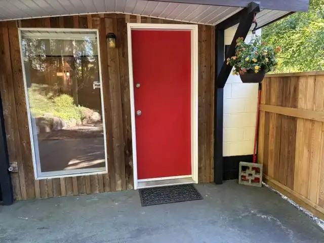 2525 Quinsam Rd - Photo 2 of 15