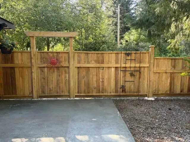 2525 Quinsam Rd - Photo 3 of 15