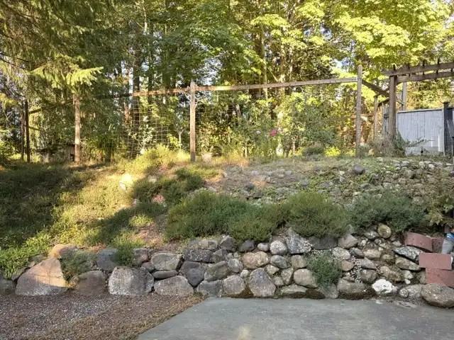 2525 Quinsam Rd - Photo 5 of 15