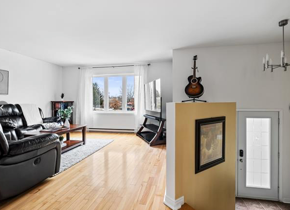 132 Rue Lacombe — photo 3