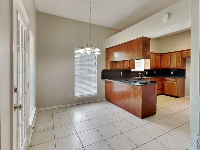 104 Ne Timber Ridge Dr - Photo 6 of 24