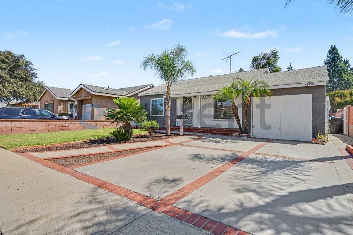 14452 Dartmoor Ave - Photo 4 of 31