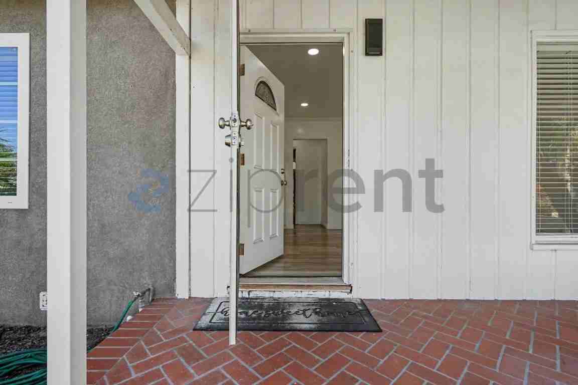 14452 Dartmoor Ave - Photo 6 of 31