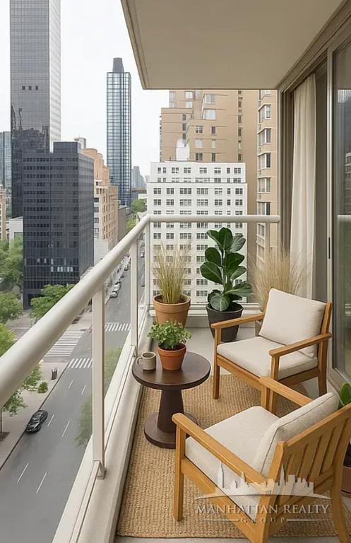 E 46th St #1503 - Photo 2 of 10