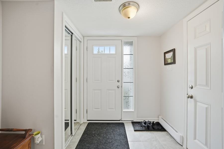 84 Feathertop Lane - Photo 2 of 13